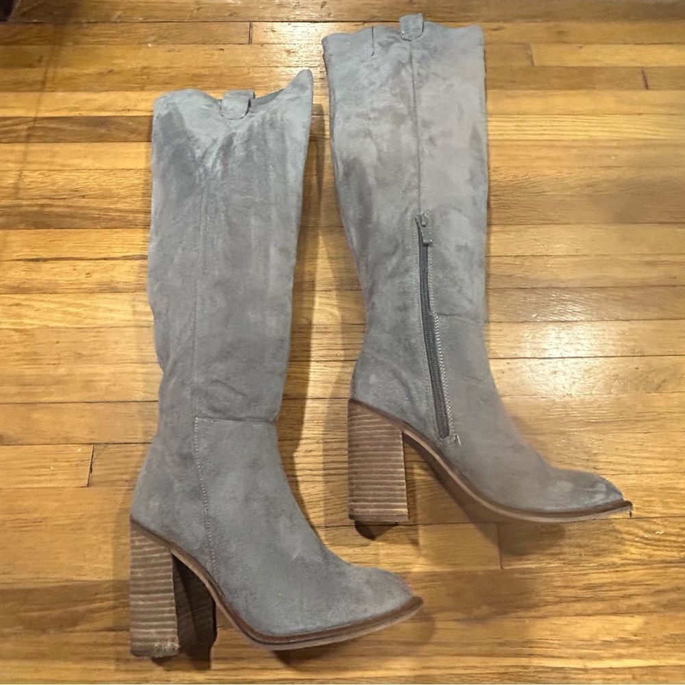 Very Volatile Nate Over the Knee Boot - Picture 9 of 13
